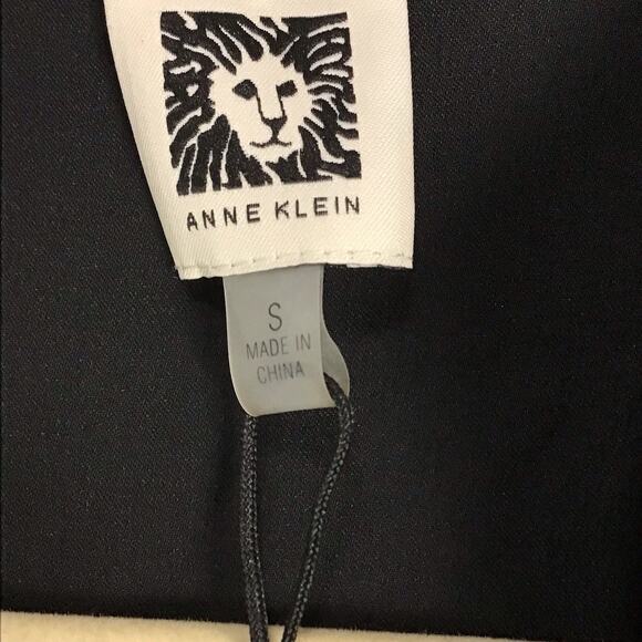 Anne Klein Womens Small Black Sleeveless V-Neck Top Pullover Sheer NWT - Picture 5 of 10